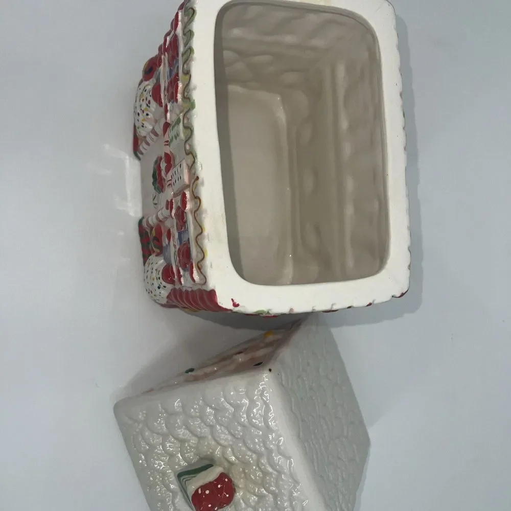Vintage Candy Gingerbread House Ceramic Cookie Jar Canes‎ Peppermint Christmas